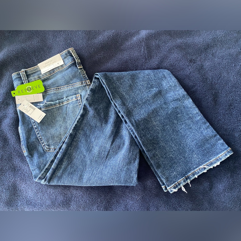 NWT Maurices Curvy Fit, Boot-Cut, Denim Jeans, Size 8
